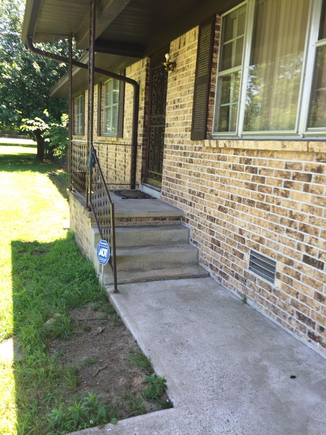 Front entrance covered entry way